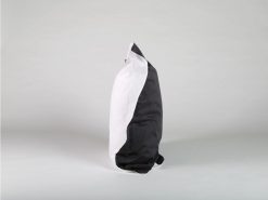 Satijnen kussensloop Yumeko dark anthracite/pure white